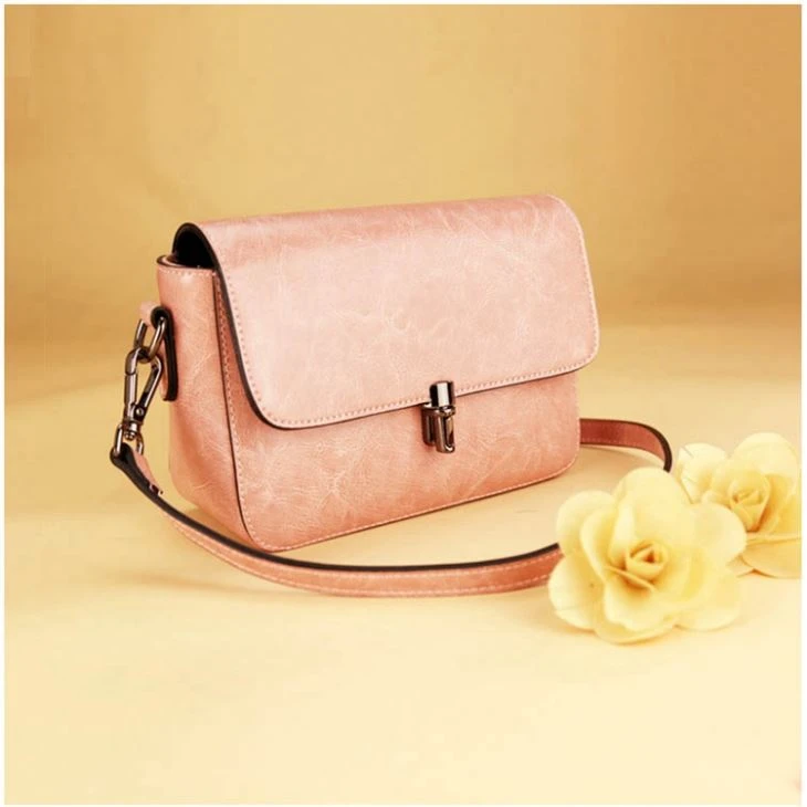 Crossbody soma ceļošanai